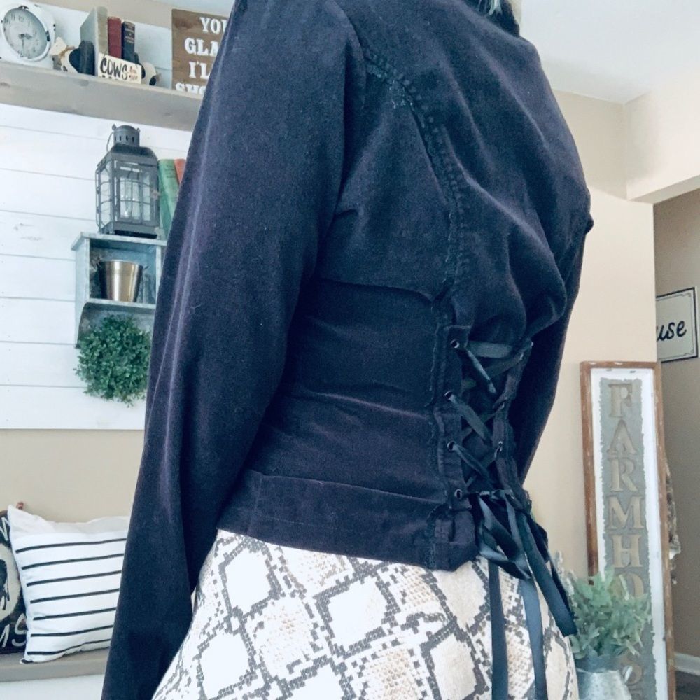 Vintage 90s Lip Service Hot Topic black velvet corset lace up back blazer jacket - Picture 4 of 12